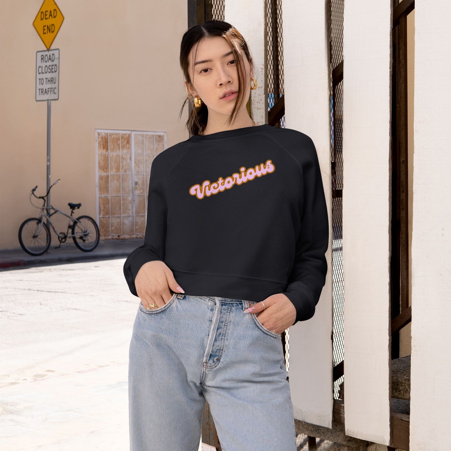 Victorious Cropped Pullover — Women's Cropped Fleece Pullover